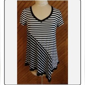 Cable & Gauge black & white striped asymmetrical tunic top